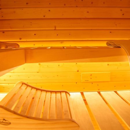 Wellness Mitten In Der Wasserfallstadt Triberg Triberg im Schwarzwald Εξωτερικό φωτογραφία